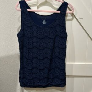 NWT Van Heusen navy blue tank with lace. Pit 19”. Length 27”.